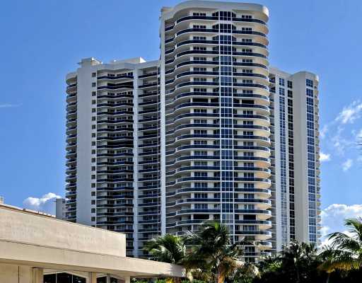 L'Hermitage is an outstanding Fort Lauderdale condo complex